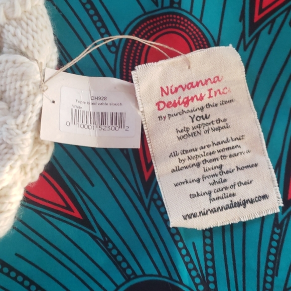 🌹 Luxurious Merino Triple Braid Off-White Slouch - Picture 2 of 3